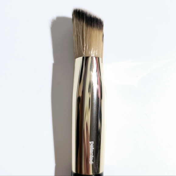 Sara Adams Cosmetiques Pro High Technique Angled Double Side Brush #18 - Picture 5 of 8